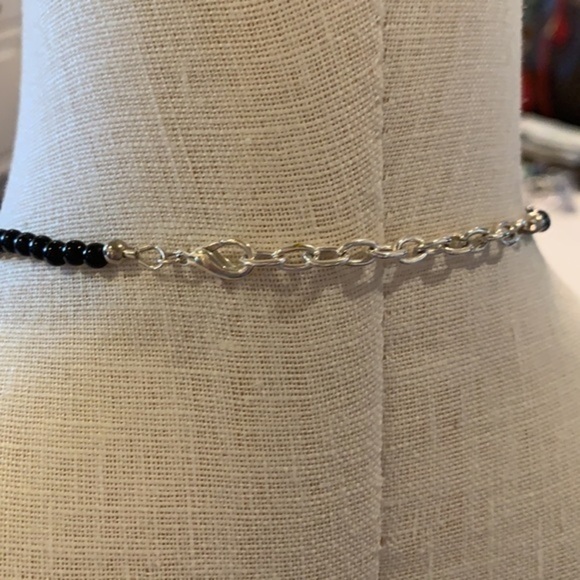 Natural stone black bead spacer graduated sizes silver clasp - Picture 4 of 8